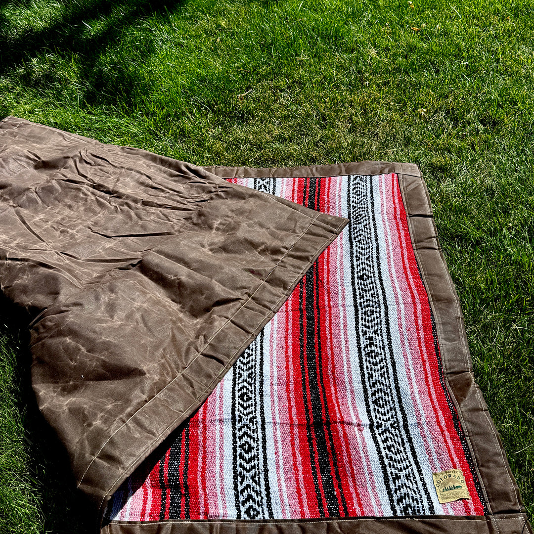 Medium Waxed Canvas Cowboy Bedroll Sewn-in Mexican Falsa Blanket Lining