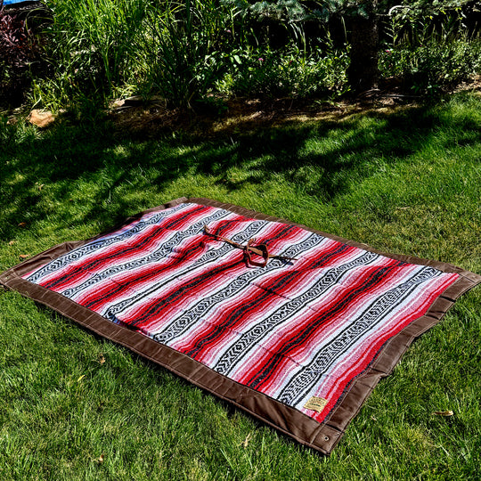 Medium Waxed Canvas Cowboy Bedroll Sewn-in Mexican Falsa Blanket Lining