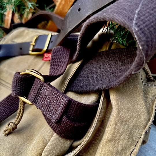 Frost River Back Bay Lumbar Pack