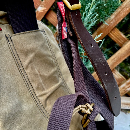 Frost River Back Bay Lumbar Pack