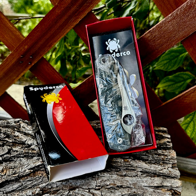NIB Spyderco C81GPCMO2 Para Military® 2  Digicam